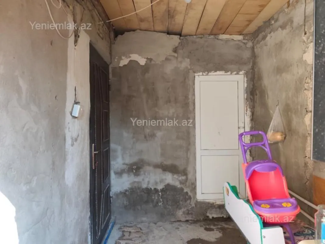 Satılır 1 otaqlı həyət evi 20 m²