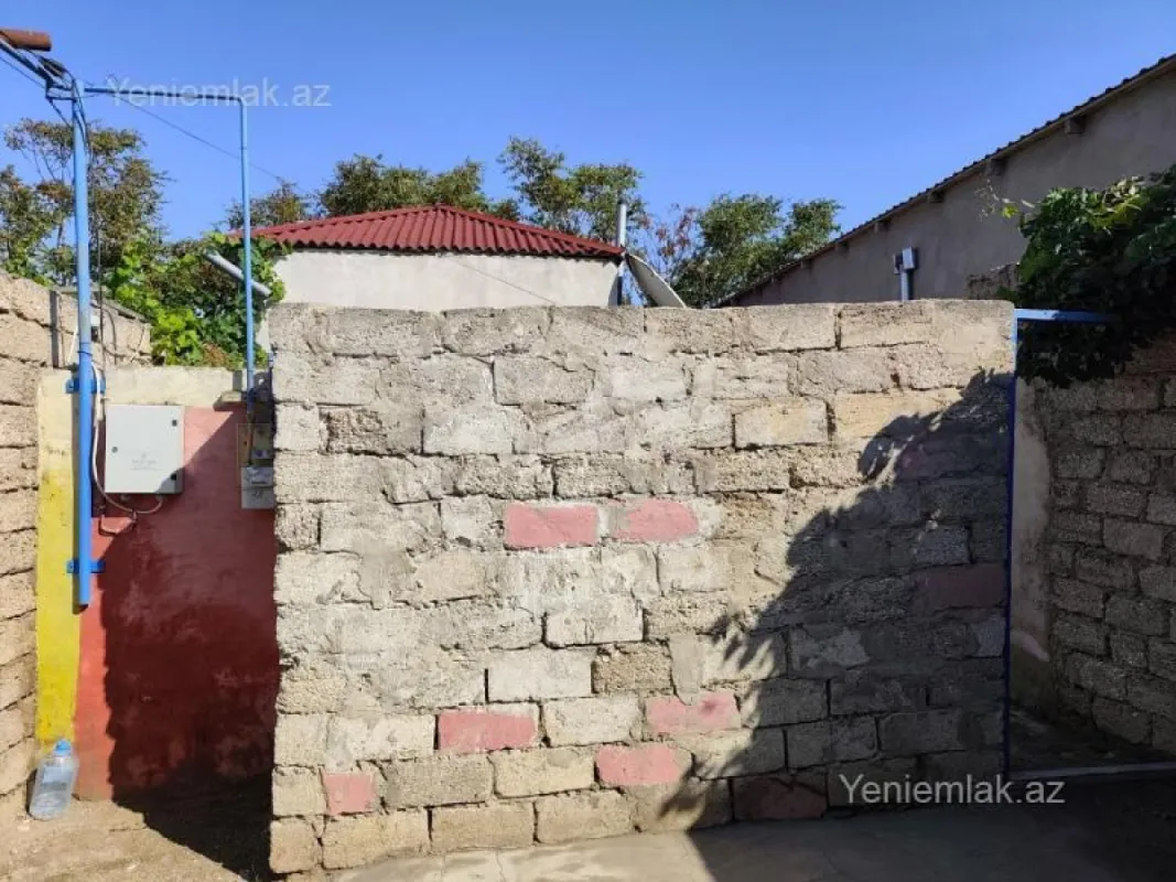 Satılır 1 otaqlı həyət evi 20 m²