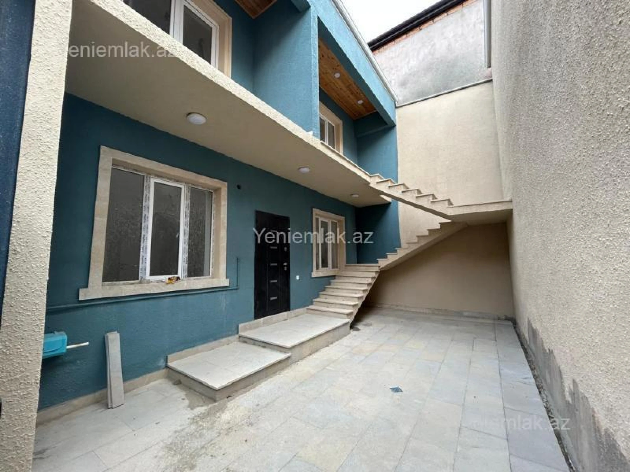 Satılır 6 otaqlı həyət evi 145 m²
