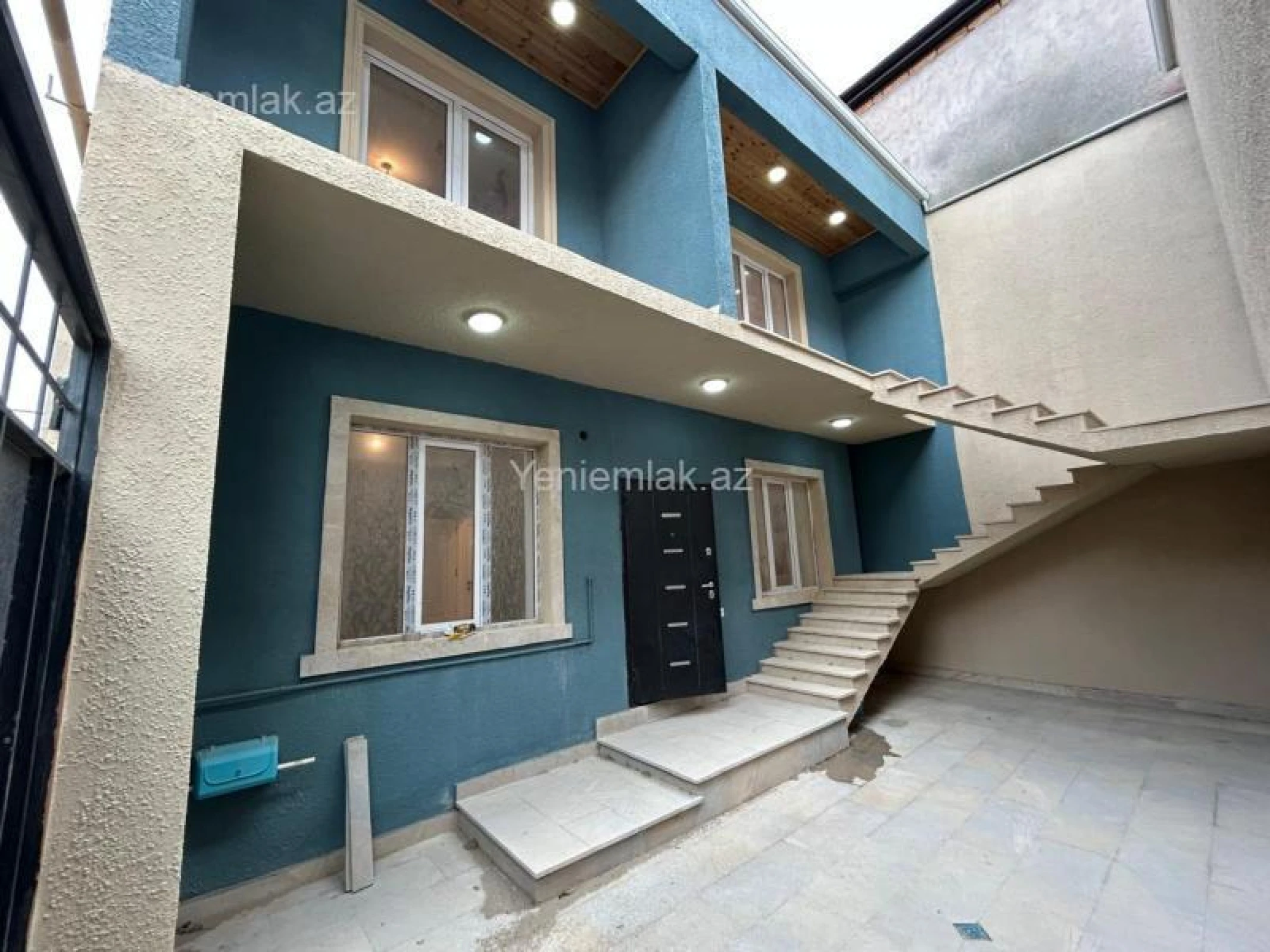 Satılır 6 otaqlı həyət evi 145 m²