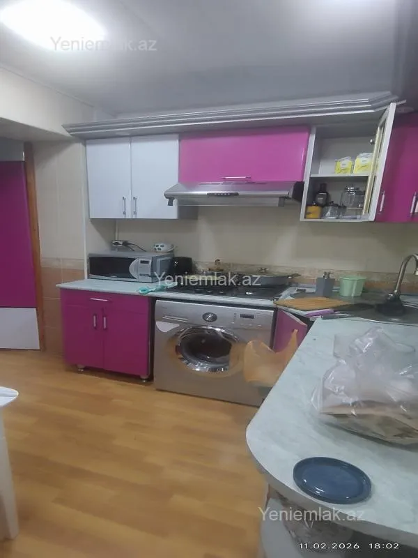 Satılır 3 otaqlı köhnə tikili 80 m²