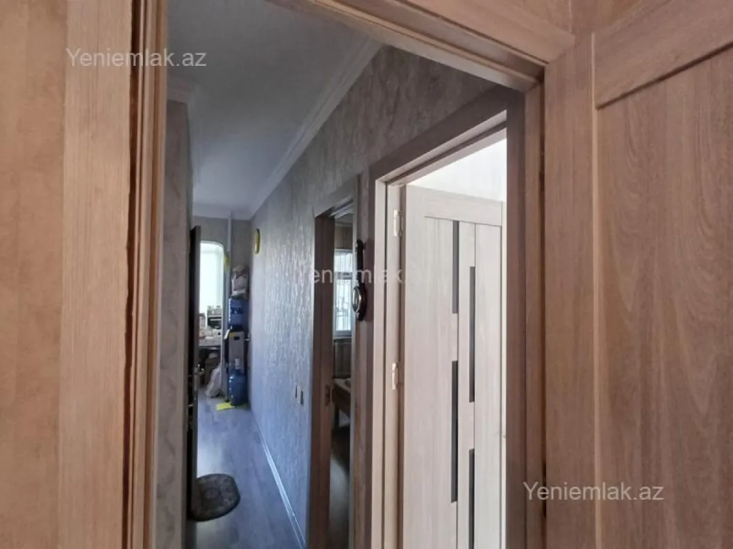 Satılır 3 otaqlı köhnə tikili 80 m²