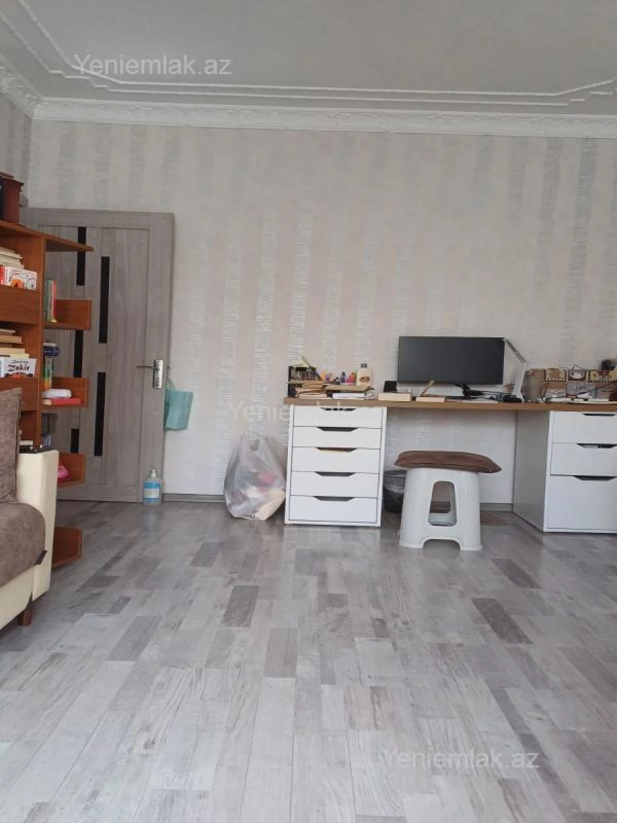 Satılır 3 otaqlı köhnə tikili 80 m²