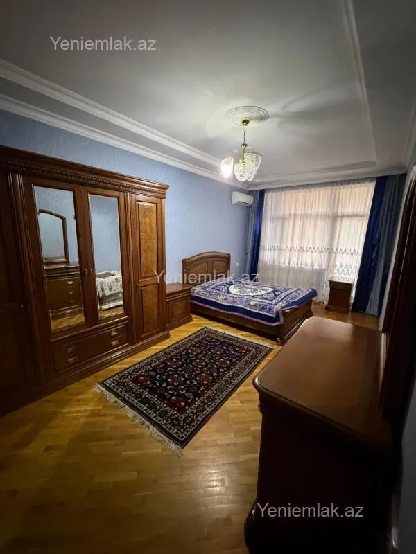 Satılır 3 otaqlı yeni tikili 175 m²