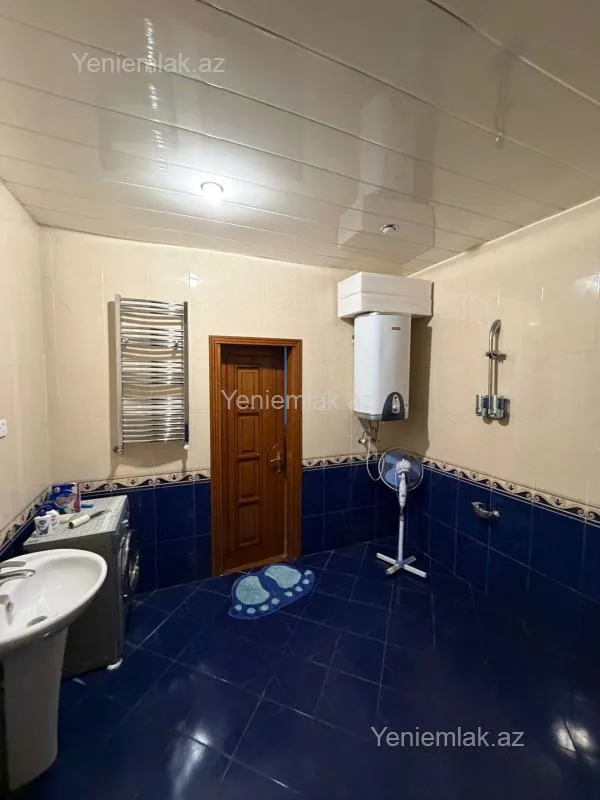 Satılır 3 otaqlı yeni tikili 175 m²