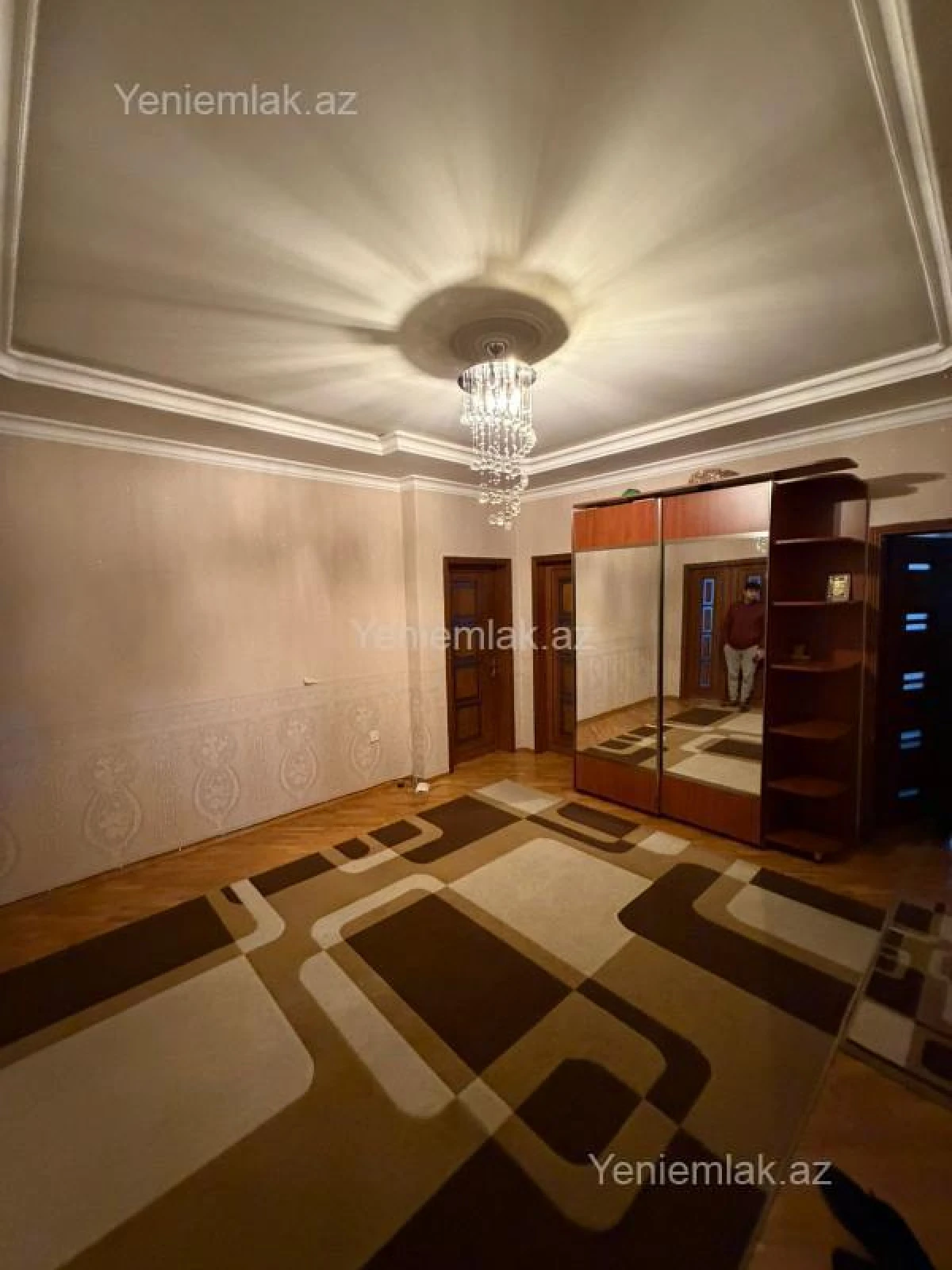 Satılır 3 otaqlı yeni tikili 175 m²