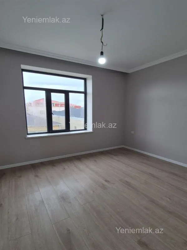 Satılır 5 otaqlı həyət evi 220 m²