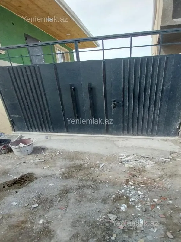 Satılır 6 otaqlı həyət evi 145 m²