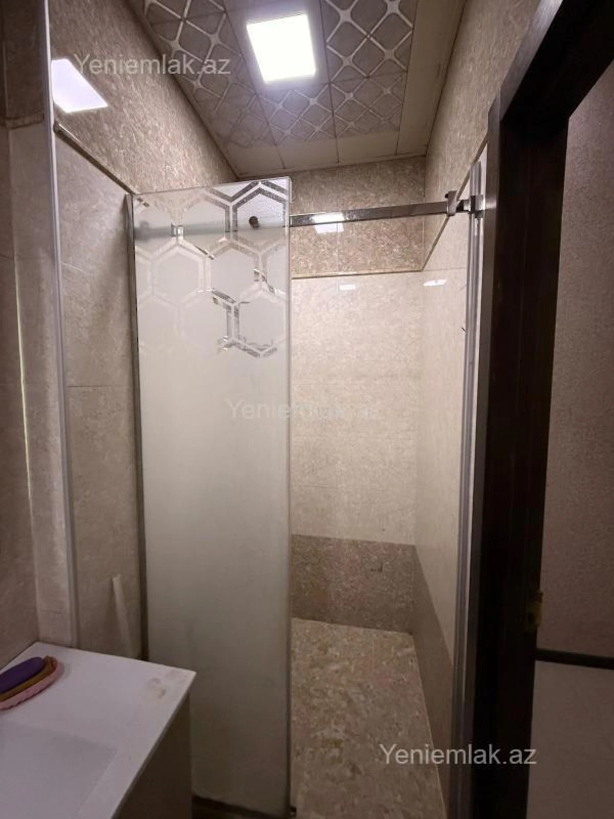 Satılır 3 otaqlı yeni tikili 100 m²