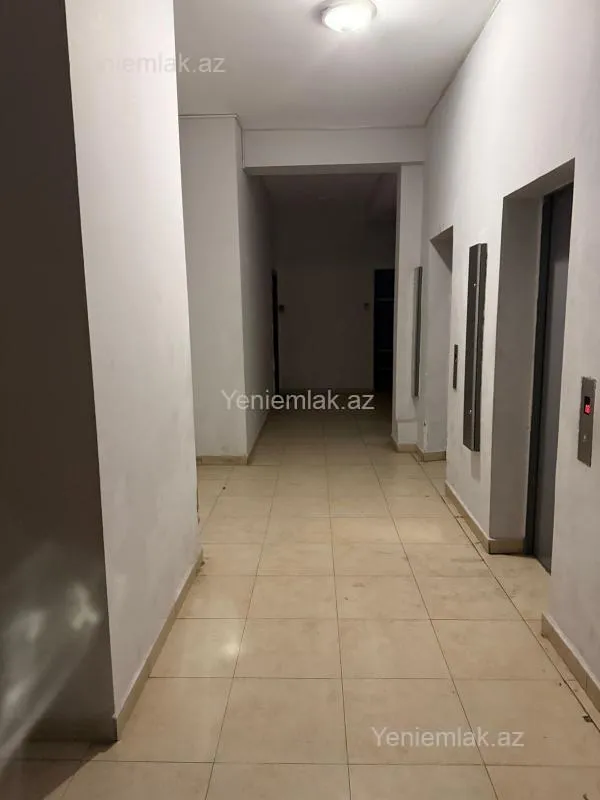 Satılır 3 otaqlı yeni tikili 100 m²
