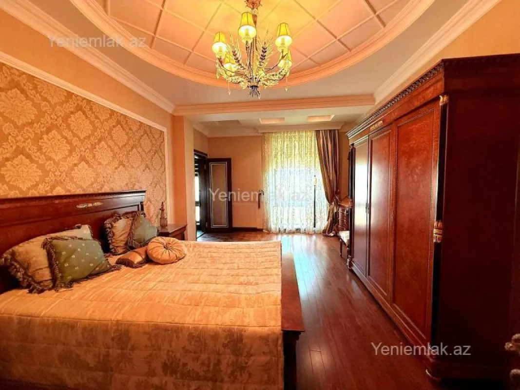 Satılır 4 otaqlı yeni tikili 220.5 m²