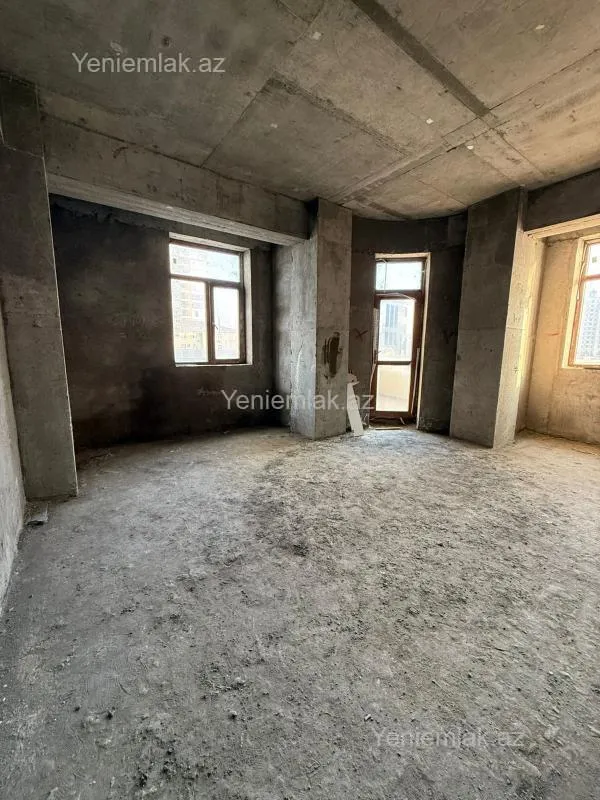 Satılır 2 otaqlı yeni tikili 75 m²