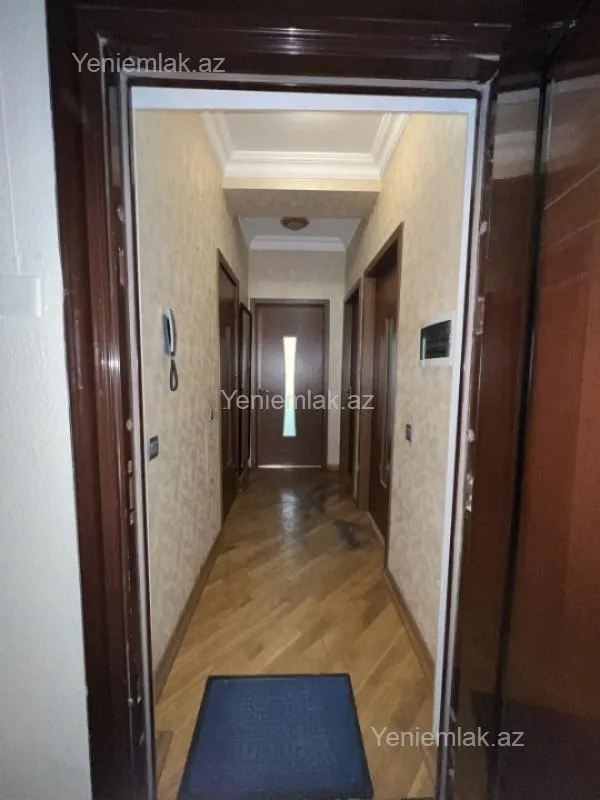 Satılır 2 otaqlı yeni tikili 70 m²