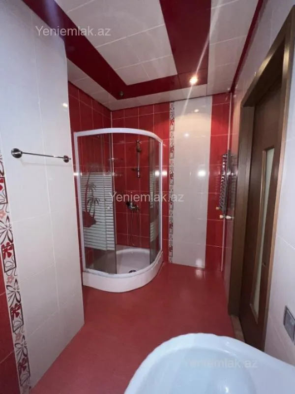 Satılır 2 otaqlı yeni tikili 70 m²