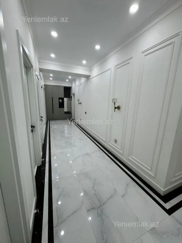 Satılır 3 otaqlı yeni tikili 123.3 m²