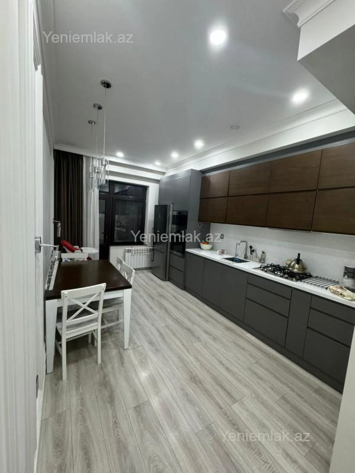 Satılır 3 otaqlı yeni tikili 123.3 m²