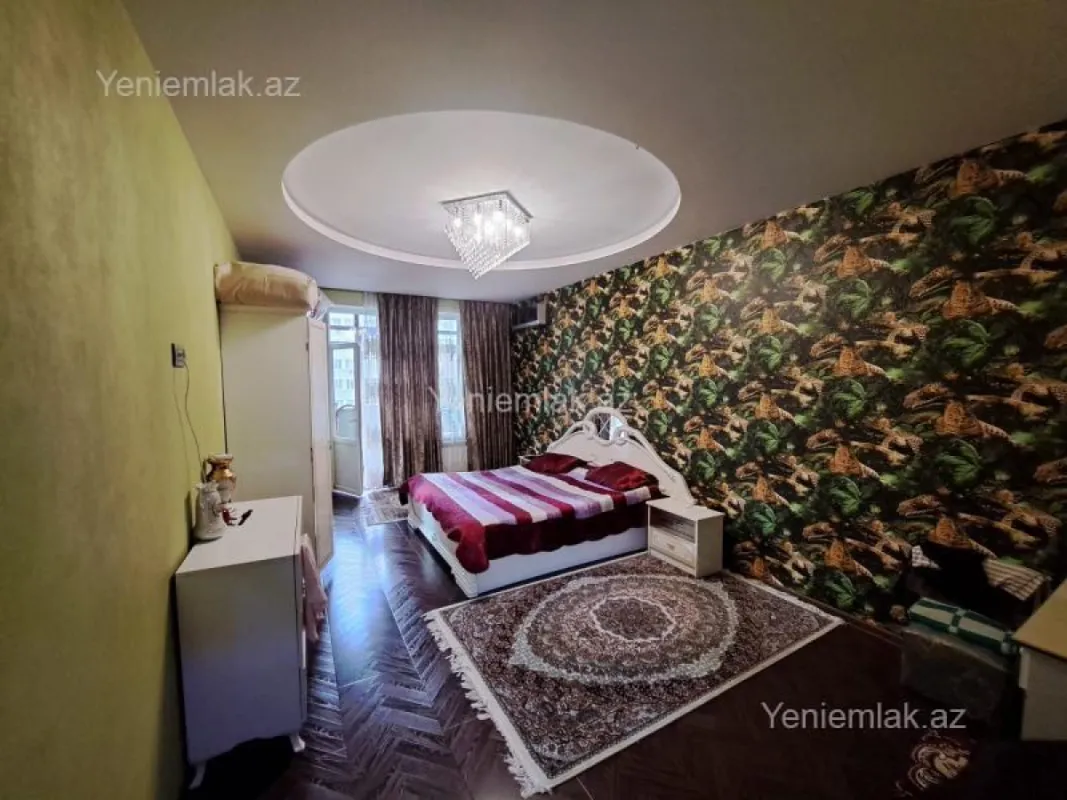 Satılır 3 otaqlı yeni tikili 150 m²