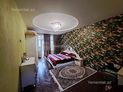 Satılır 3 otaqlı yeni tikili 150 m²