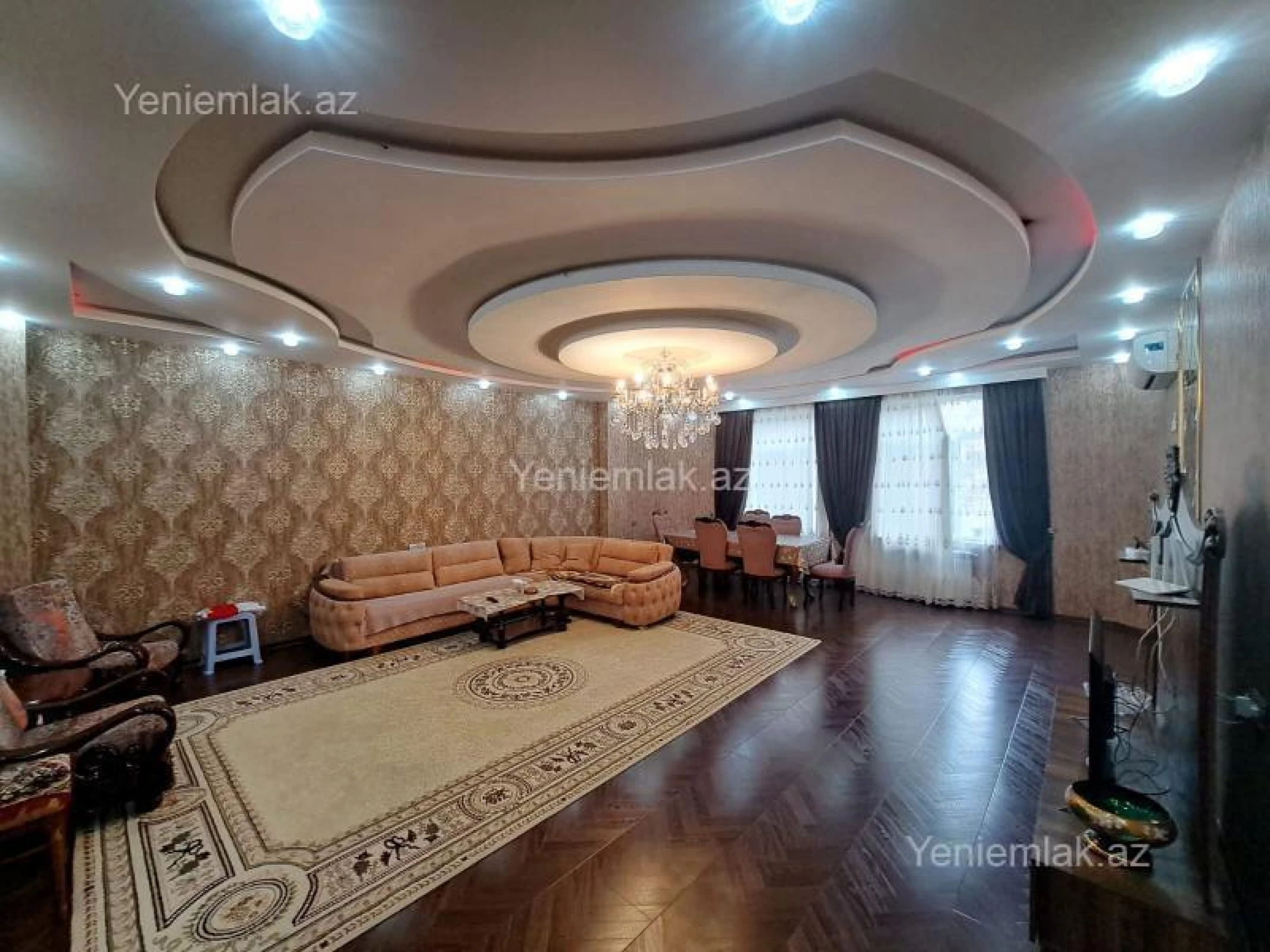 Satılır 3 otaqlı yeni tikili 150 m²