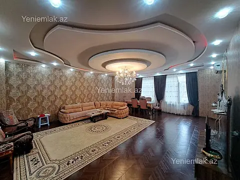 Satılır 3 otaqlı yeni tikili 150 m²