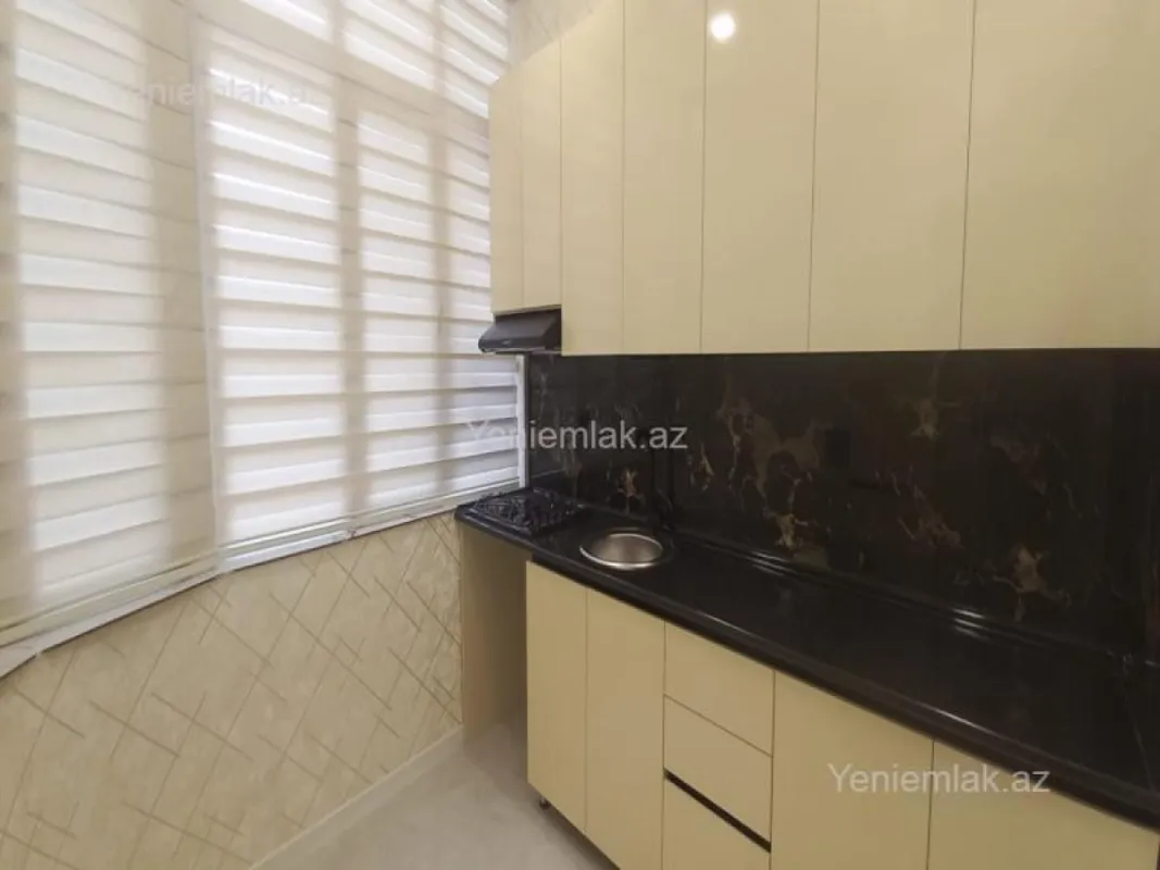 Satılır 3 otaqlı yeni tikili 75 m²