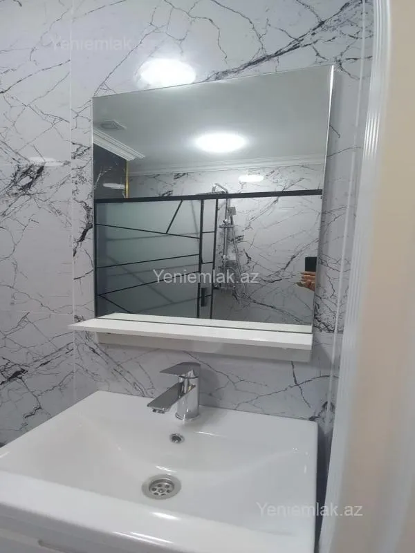 Satılır 3 otaqlı yeni tikili 75 m²