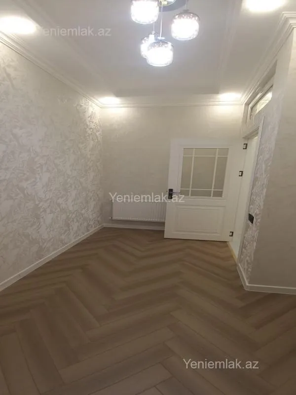 Satılır 3 otaqlı yeni tikili 75 m²