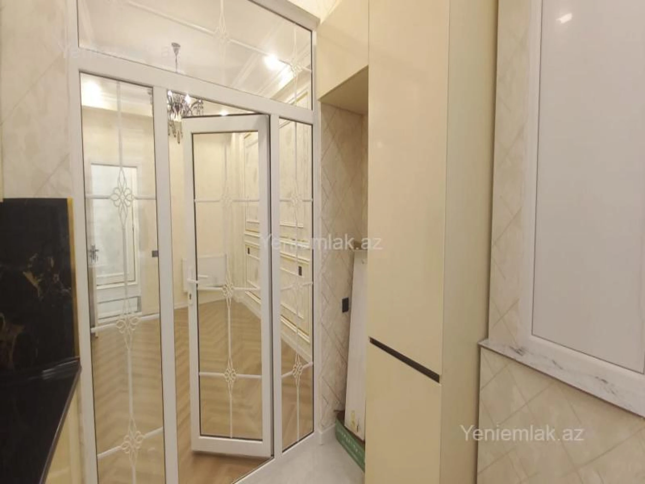 Satılır 3 otaqlı yeni tikili 75 m²