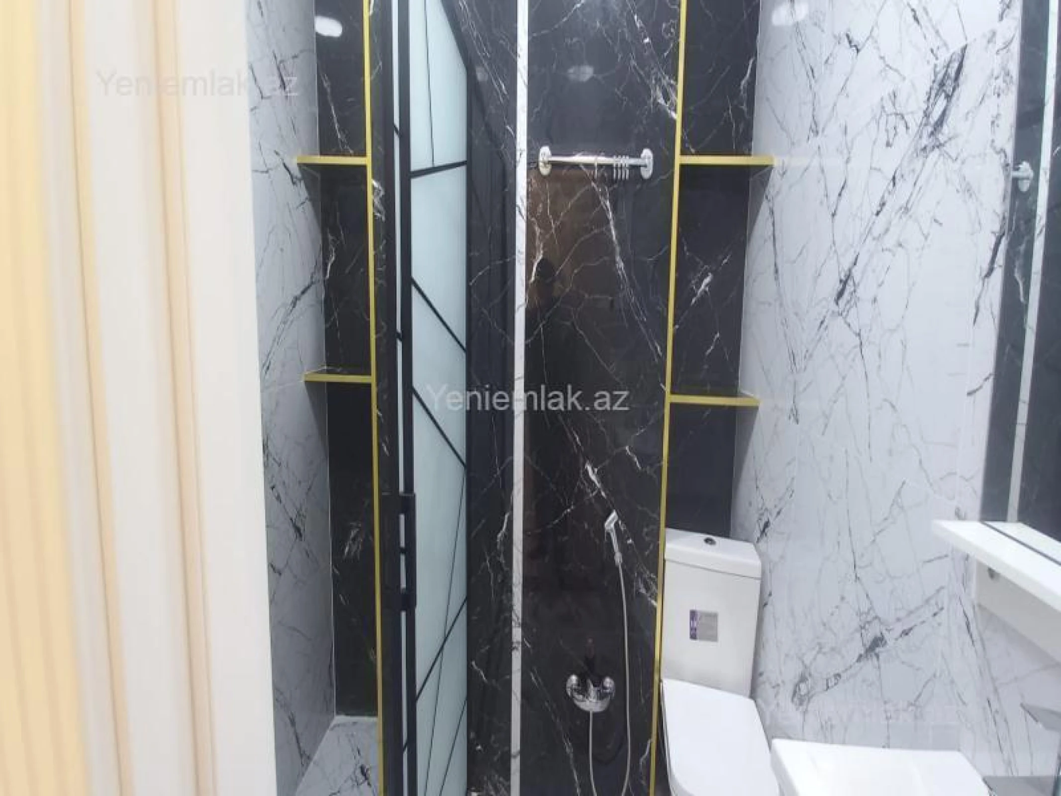 Satılır 3 otaqlı yeni tikili 75 m²