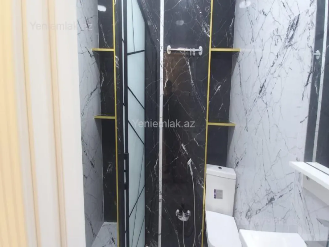 Satılır 3 otaqlı yeni tikili 75 m²