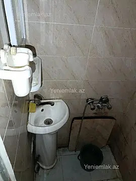 Satılır 1 otaqlı köhnə tikili 20 m²