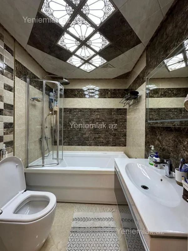 Satılır 3 otaqlı yeni tikili 127 m²