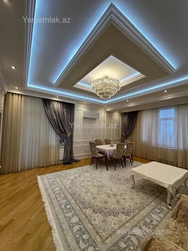 Satılır 3 otaqlı yeni tikili 127 m²