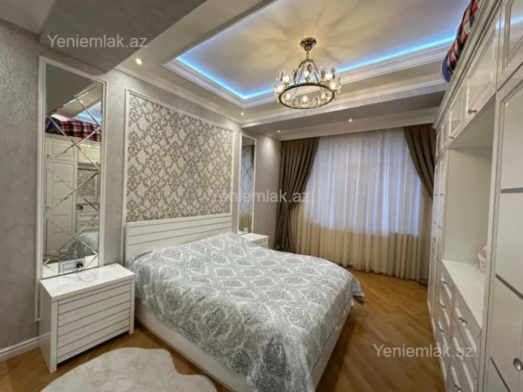 Satılır 3 otaqlı yeni tikili 127 m²