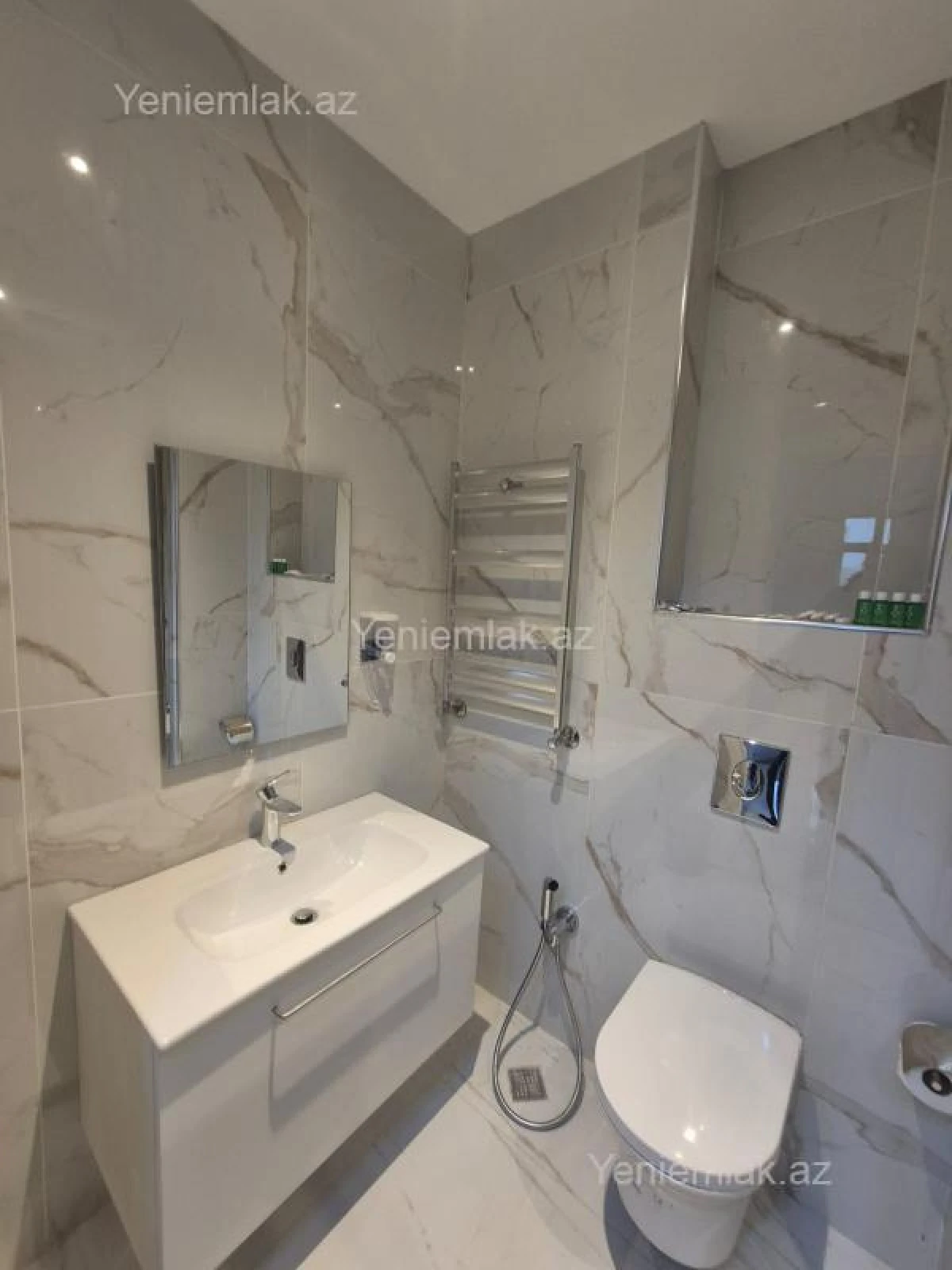 Satılır 3 otaqlı yeni tikili 50 m²