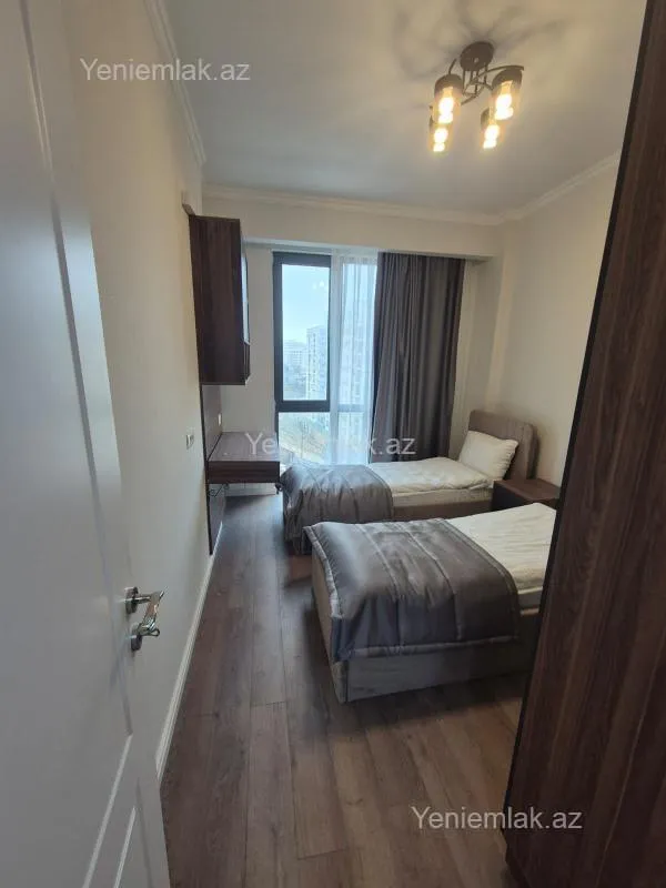 Satılır 3 otaqlı yeni tikili 50 m²