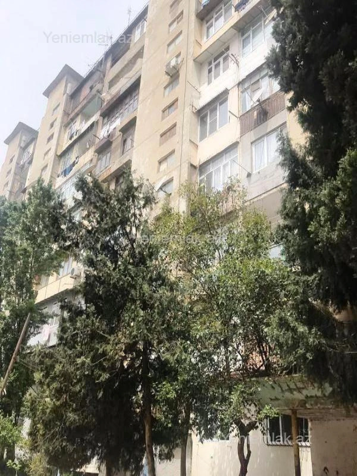 Satılır 3 otaqlı köhnə tikili 75 m²