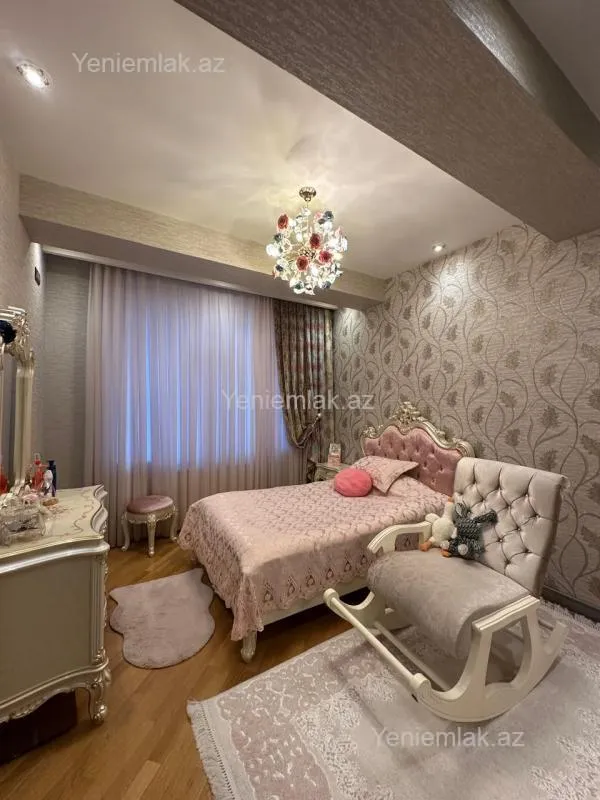 Satılır 5 otaqlı yeni tikili 222 m²