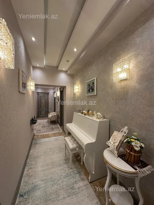 Satılır 5 otaqlı yeni tikili 222 m²