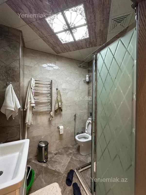 Satılır 5 otaqlı yeni tikili 222 m²