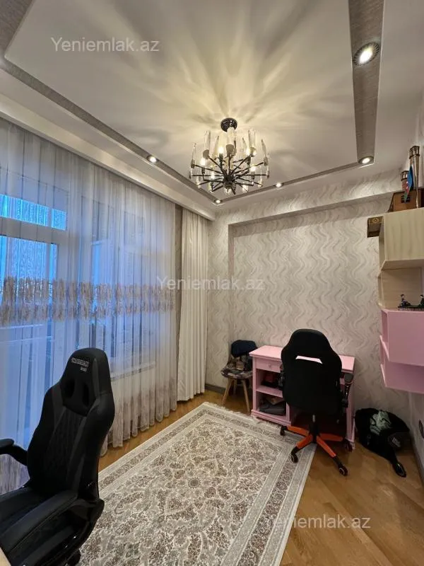 Satılır 5 otaqlı yeni tikili 222 m²