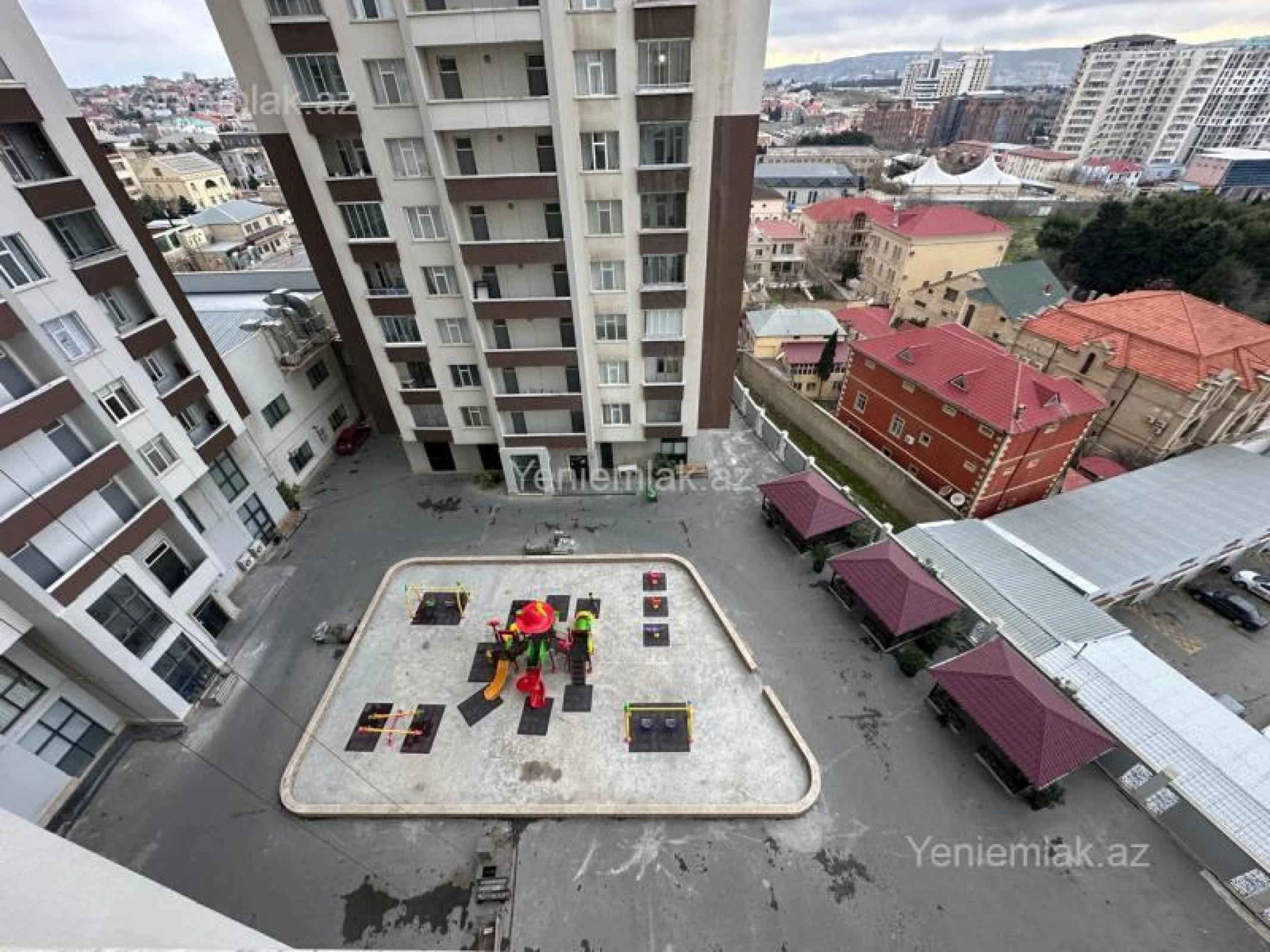Satılır 5 otaqlı yeni tikili 222 m²