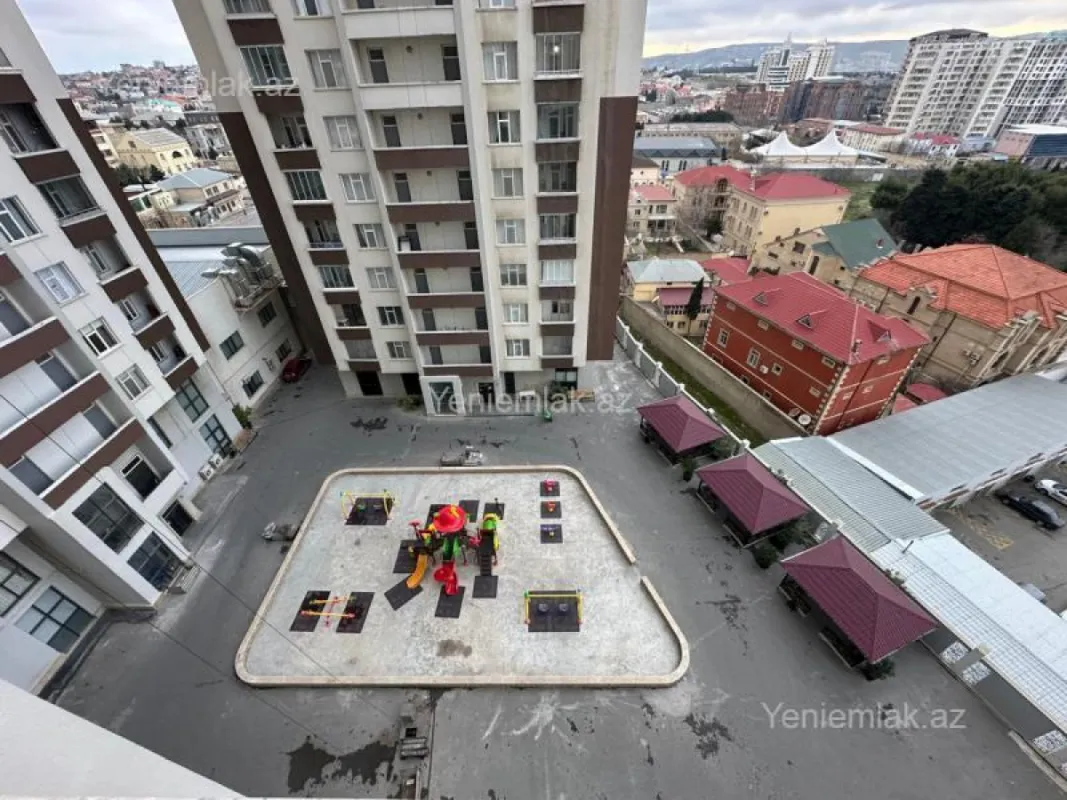 Satılır 5 otaqlı yeni tikili 222 m²
