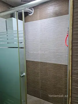Satılır 4 otaqlı köhnə tikili 110 m²