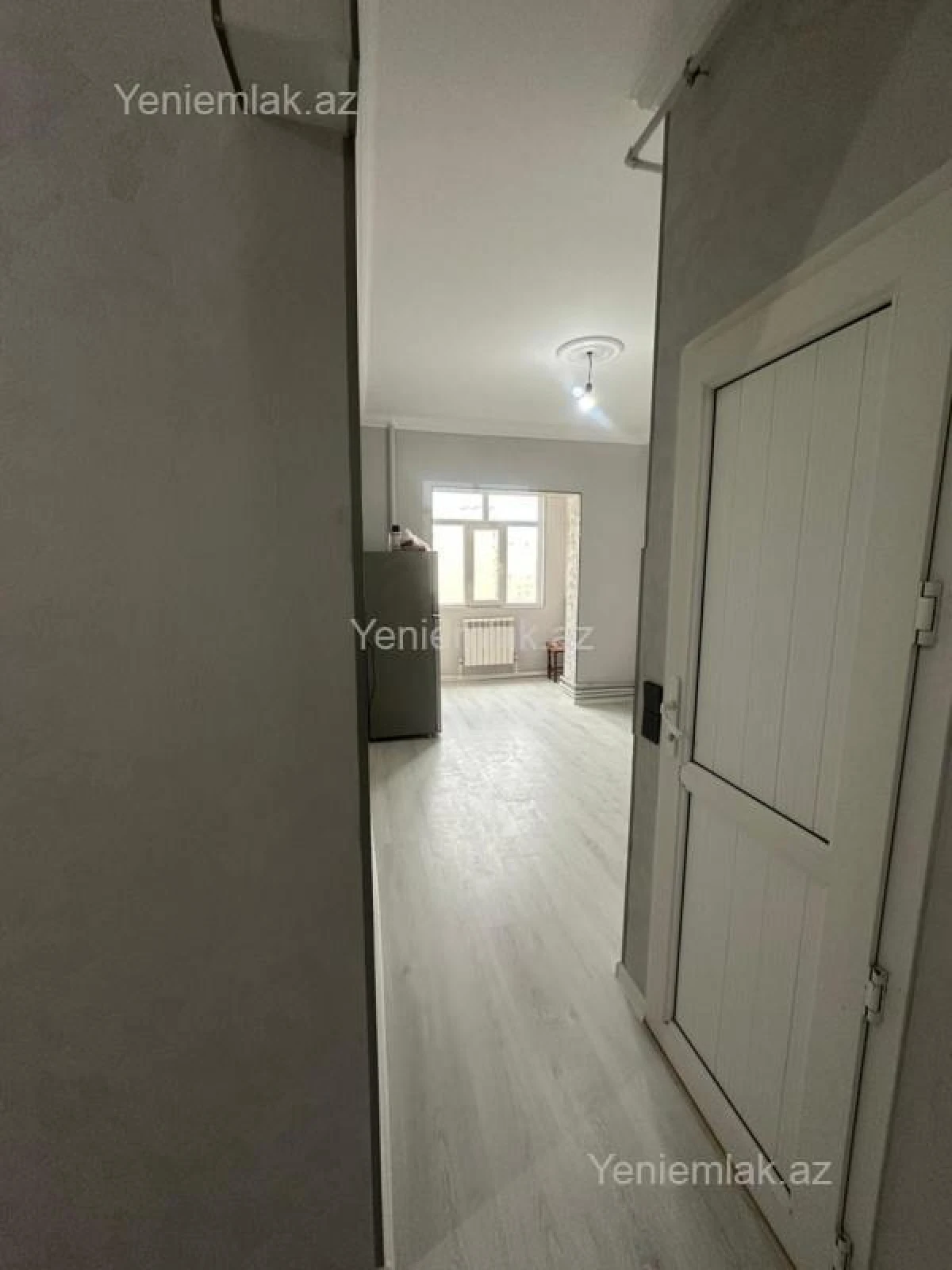 Satılır 2 otaqlı köhnə tikili 60 m²