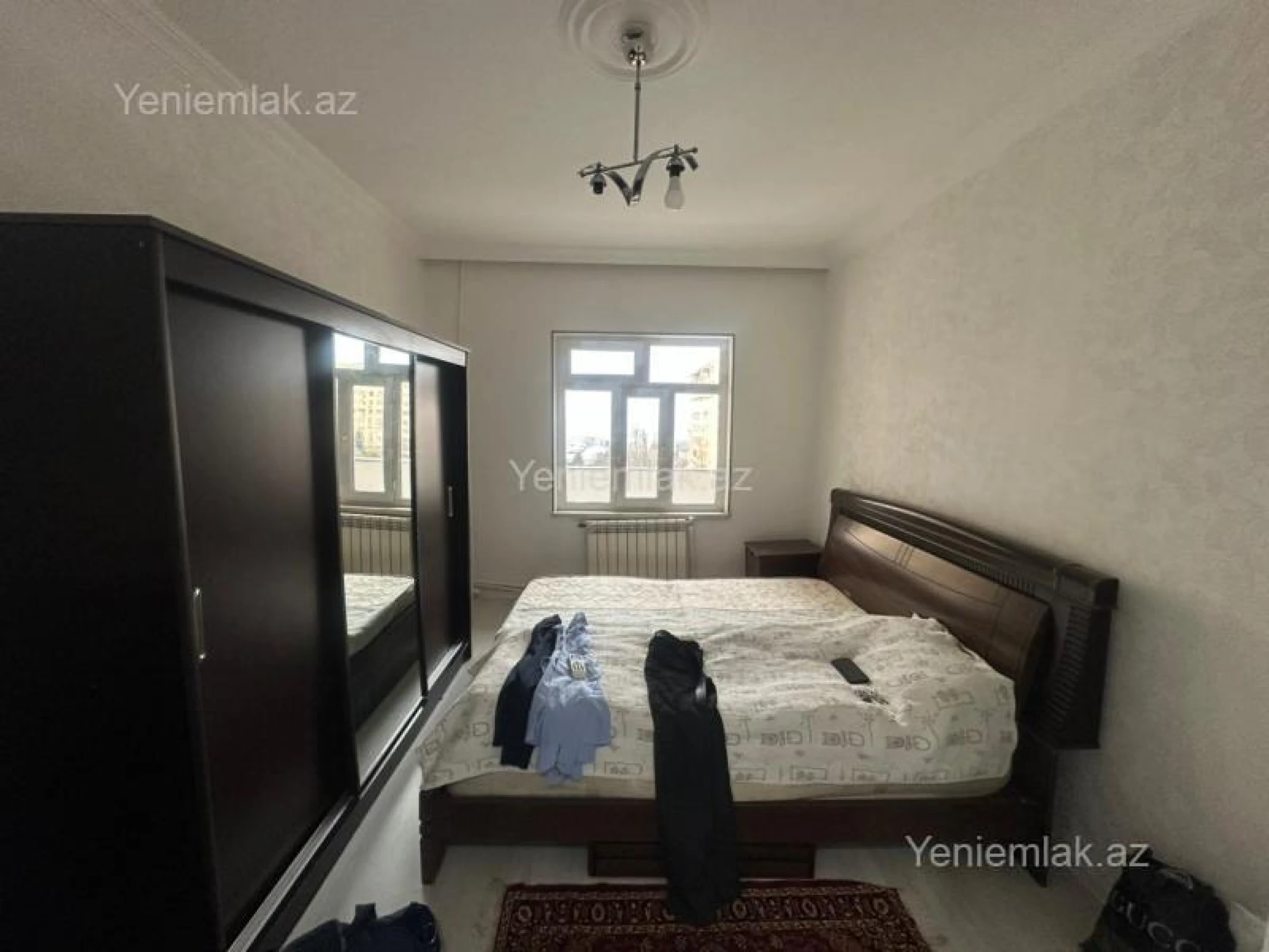 Satılır 2 otaqlı köhnə tikili 60 m²