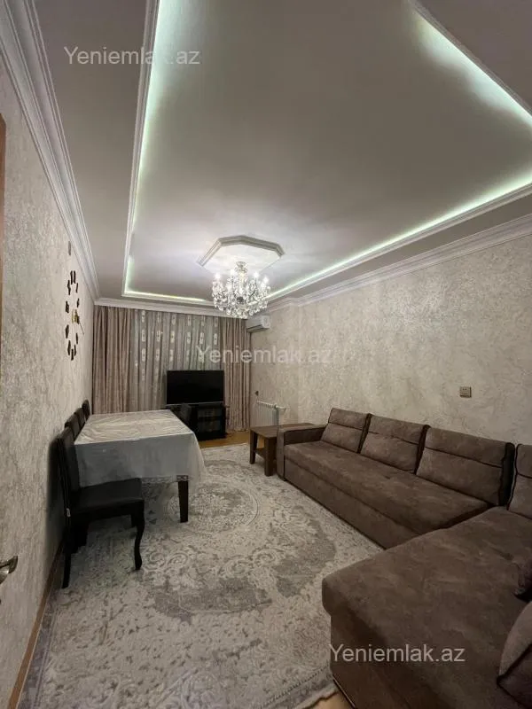 Satılır 5 otaqlı köhnə tikili 115 m²