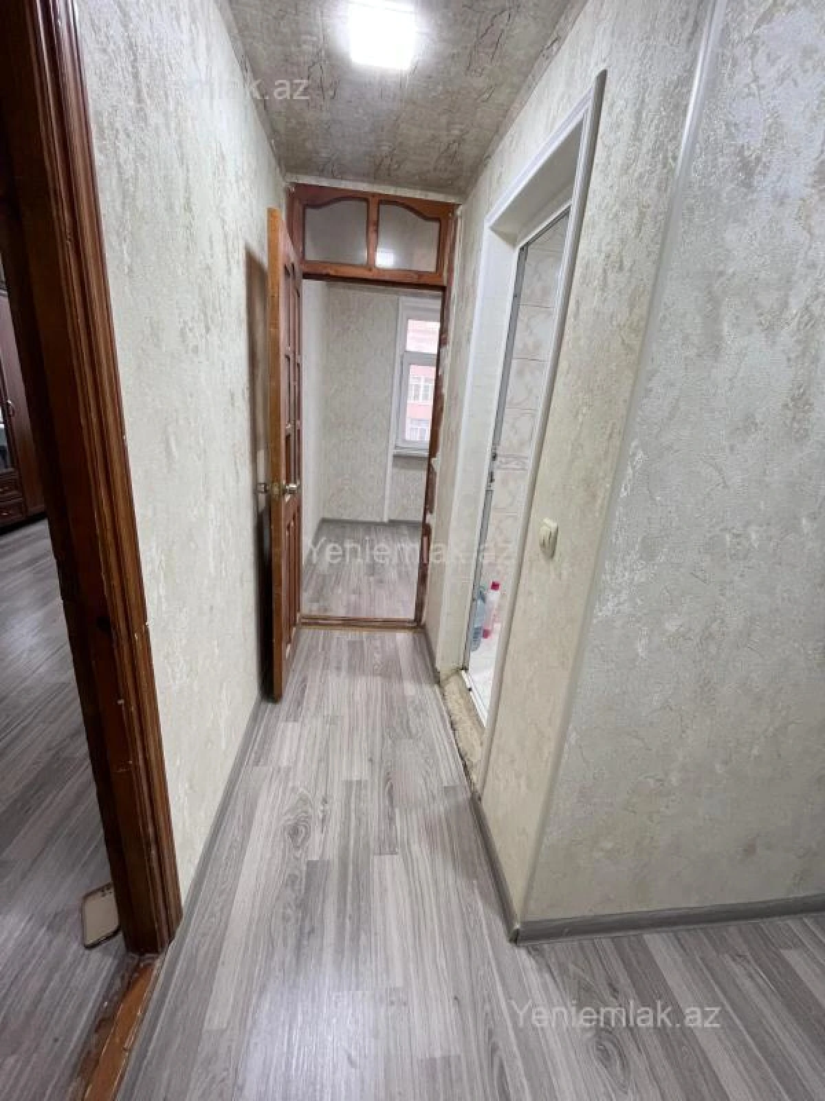 Satılır 1 otaqlı köhnə tikili 37 m²
