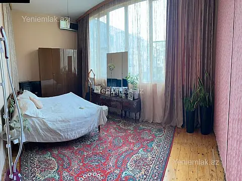 Satılır 3 otaqlı köhnə tikili 99 m²