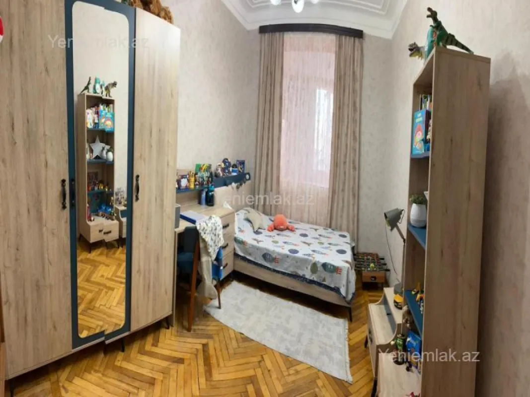Satılır 3 otaqlı köhnə tikili 99 m²